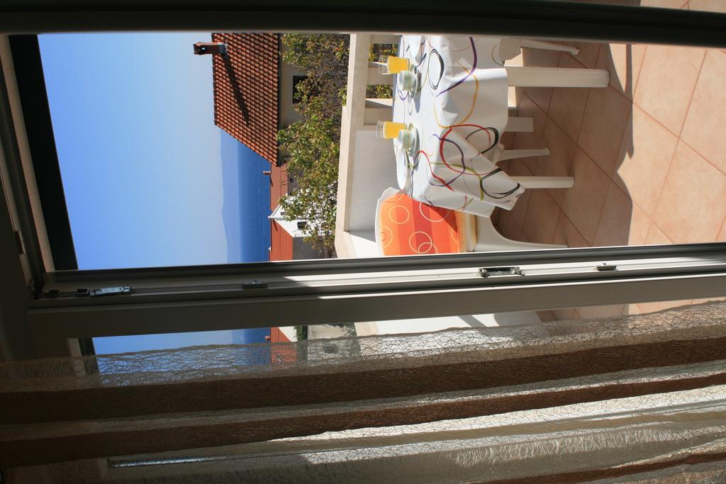 Apartments & Rooms Pierino ボル エクステリア 写真