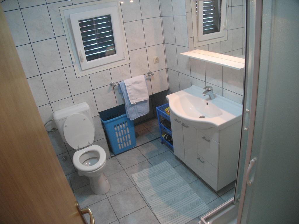 Apartments & Rooms Pierino ボル エクステリア 写真